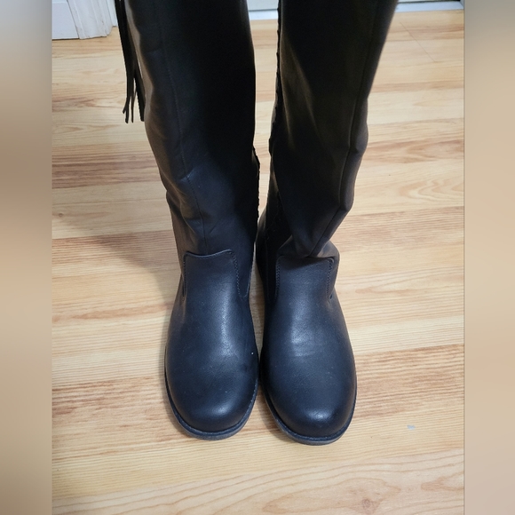 Knee high boots - Picture 2 of 9